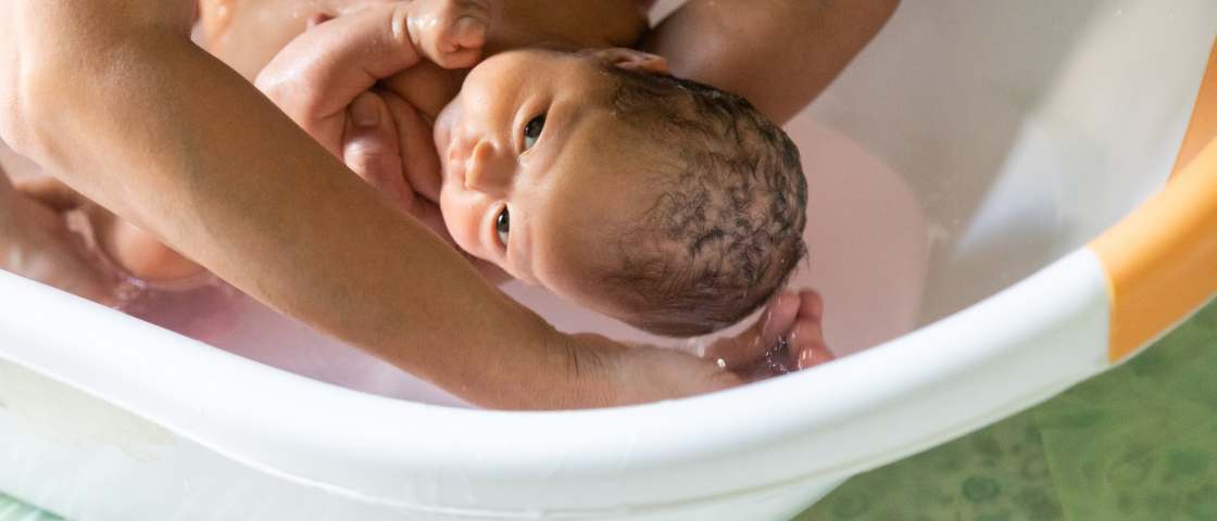 Le bain de bébé